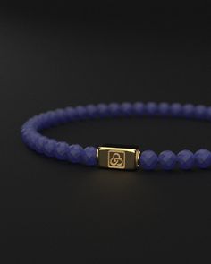 Experience the perfect fusion of style and substance with our Men's Essential Silver Bracelet 6mm. This exquisite piece is handcrafted with precision and features a mesmerizing blend of natural gemstones, each selected for its unique properties and energy. The captivating Amethyst provides grounding and protection, while Howlite promotes emotional balance and tranquility. Jasper symbolizes stability and grounding, and Lapis Lazuli enhances communication and self-awareness. Turquoise is believed Red Tigers Eye, Emotional Balance, Ring Pendant Necklace, Pearl Gemstone, Black Rhodium, Bracelet Argent, Self Awareness, Modern Man, Stone Bracelet