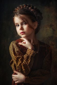 Fine Art Portrait Photography Studio, Kids Portrait Studio, Autumn Photography Portrait, Child Photo, Fine Art Portrait Photography, Fine Art Portraiture, Classic Portraits, Fine Photography, Fantasy Photography