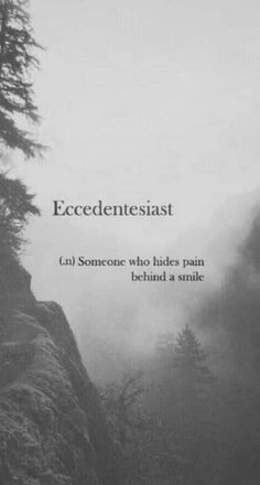 a black and white photo with the words ecedenteesiast on it