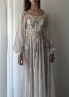 18th Century Nightwear, 1600s Nightgown, 1800 Nightgown, 1870s Nightgown, Vintage Sleeping Gown, Medieval Gown Aesthetic, Medieval Nightgown Aesthetic, Nightgowns For Women Sleep, Regency Era Sleepwear