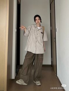 Boyish Women Outfits, Japanese Tomboy Fashion, Japanese Street Fashion Summer, Summer Outfits Asian, Japan Street Style Women, Korean Outfit Street Styles, روتين العناية بالبشرة