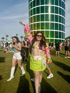 coachella outfit inspo, plus size outfit inspiration, two piece festival fit, festival outfit inspo, desert aesthetic Outfits Ideas Plus Size, Plus Size Rave Outfits, Rave Inspiration, Plus Size Outfit Inspiration, Plus Size Rave