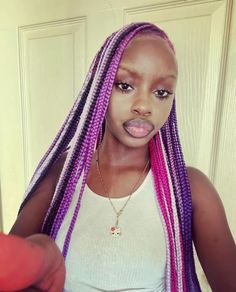 Braids Blackgirl, Purple Box Braids, Quick Natural Hair Styles, Cute Braided Hairstyles, Dyed Hair Inspiration, Braided Hairstyles For Teens, Cute Box Braids Hairstyles, Quick Braided Hairstyles, Protective Hairstyles Braids