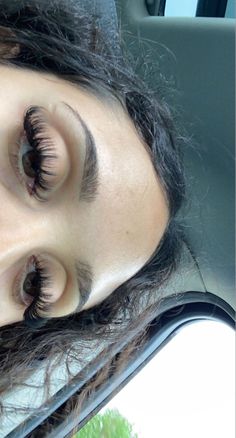 Hybrid Lash Extensions Styles Wispy, Pretty Lash Extensions, Long Lash Extensions, Wispy Eyelash Extensions, Wispy Lash Extensions, Natural Fake Eyelashes, Evening Eye Makeup