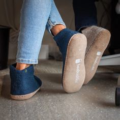 Wool Bootie with Leather Sole - Navy – Baabushka Rustic Shoes, Haglunds Deformity, Winter Outfits Casual Cold, Felt Booties, Crafting Techniques, Diy Wool, Shoe Wardrobe, Felted Slippers