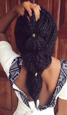 Natural Stretched Hairstyles, Elegant Black Hairstyles, Elegant Natural Hairstyles Black, Inspiration For Women, Afro Style, Hairstyle Tutorial, Curly Hair Inspiration, Hair Crush