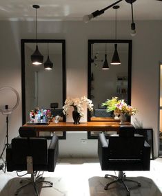 the salon is clean and ready to be used for hairdresser's work