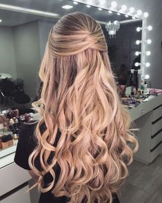 Down Hairdos For Prom, Bridal Hair Down Long Straight, Twisted Bridesmaid Hair, Ringlet Curls Hairstyles Half Up, Thick Wedding Hair, Brides Maids Hairstyles Down, Sophie Richie Wedding Makeup, Half Up Half Down Winter Formal Hair, Pageant Hair Ideas