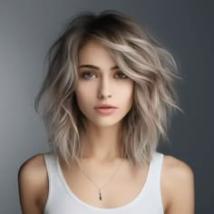 woman with Collarbone Grazing Shag with Balayage hair 2024 Shag Haircuts, Short Choppy Layered Hair, Med Hair, Shag Layered Hairstyles, Shag Hair