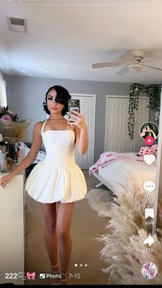 Dress For 18th Birthday Summer Outfits, Coquette Brunch Outfit, Luxury Date Night Outfit, Homecoming Dresses Baddie, Girly Brunch Outfit, Classy 21st Birthday Photoshoot, Birthday Outfits Black Women Dresses, White Dress Hoco, Outfit With White Dress