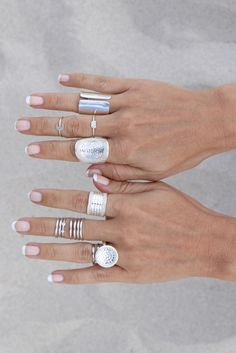 Hands With Rings, Stil Boho, Bohol, Silver Lights, Put A Ring On It, Hippie Style, Boho Jewelry, Ring Set