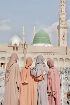 4 Hijabi Friends, 4 Sisters Aesthetic, 4 Friends Dp, 4 Sisters Photography, Halal Lifestyle, Muslim Friends, Fesyen Islam, Hijab Dp, Muslimah Photography