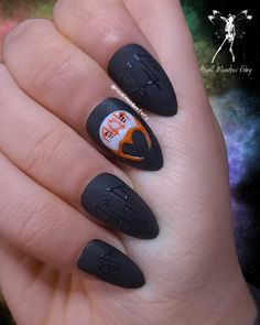 This stunning set of press on nails is inspired by the band sleep token showing of a hand painted Vessel mask surrounded by the subtle black on black Sleep Token logo. Set of 10 salon quality press on nails + 1 application kit All sets are handmade to order so may vary slightly from the photo. Please make sure you read the guide on how to select your size before placing your order. Actual product colour may vary from the images shown. Every monitor or mobile display has a different capability to display colours. In addition, lighting conditions at the time the photo was taken can also affect an image's colour however i do try my best to get the photos to display the true colour of the product. Sleep Token Inspired Nails, Sleep Token Nails, Band Wallpapers, Custom Boxes, Press On Nails, True Colors, Makeup Nails, Cute Nails, Nail Art