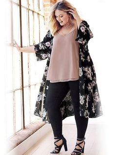 Winter Kimono Outfit, Plus-koon Muoti, Simple Spring Outfits, Winter Kimono, Look Legging, Kimono Outfit, Mode Kimono, Plus Size Winter, Moda Plus