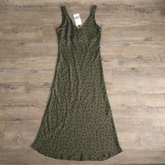 Sold Out On Their Website. Has A Stains As Pictured. Zara Green Casual Maxi Dress, Zara Green Summer Maxi Dress, Zara Green Casual Dress, Casual Zara Midi Dress With Polka Dot Design, Zara Casual Midi Dress With Polka Dot Pattern, Casual Zara Midi Dress With Polka Dot Pattern, Zara Casual Polka Dot Midi Dress, Zara Green Sleeveless Mini Dress, Hot Pink Satin Dress