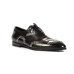 Luxurious Cesare Paciotti Mens Oxfords Nappa Soft Black Shoes (CPM5464) Material: Textured Nappa Leather Hardware: Silver Color: Black Outer Sole: Leather Comes with original box and dustbag Made In Italy Sizes listed in US sizing Black Designer Shoes, Mens Dress Shoes Guide, Shoes Guide, Cesare Paciotti, Italian Men, Star Shoes, Mens Dress, Mens Oxfords, Blue Suede