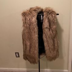 Zara Faux Fur Hooded Vest. Brand New With Tags Completely Sold Out With Retailer Hooded Vest, Zara Jackets, Faux Fur Coat, Faux Fur, Jackets & Coats, Jackets For Women, Zara, Brand New, Tags