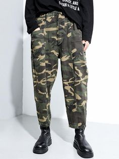 574120 Camouflage Tapered Leg Cargo Pants, Camouflage Tapered Leg Pants With Pockets, Camouflage Straight Leg Bottoms For Outdoor, Camouflage Straight Leg Outdoor Bottoms, Straight Leg Camouflage Bottoms For Outdoor, Baggy Camouflage Bottoms For Outdoor, Baggy Military Bottoms For Fall, Baggy Military Style Bottoms For Fall, Camouflage Pants For Outdoor Fall Use