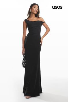 Dresses by ASOS DESIGN Master the dress code One-shoulder style Twisted strap design Lace-up back detail Maxi cut Regular fit Black Dress Prom, Black Bridesmaid Dresses, Spring Floral Dress, Design Master, Winter Party Dress, Dress Rental, Long Black Dress, Satin Slip Dress, Maxi Dress Trend