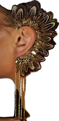 Glamorous Metal Jewelry For Festival, Trendy Gold Ear Cuff For Party, Gold Trendy Party Ear Cuff, Metal Cartilage Earrings For Party, Summer Party Jewelry For Pierced, Summer Party Jewelry For Pierced Ears, Trendy Dangle Cartilage Earrings For Party, Elegant Metal Cartilage Earrings For Party, Glamorous Festival Body Jewelry With Bling