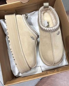 Winter Ugg, Stylish Outfits Casual, Ugg Winter Boots, Birthday Wishlist