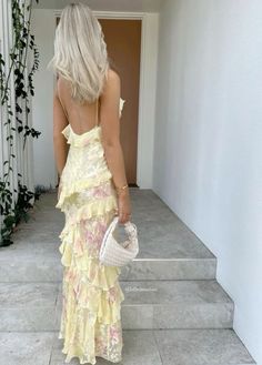 #followformore#popular#beachvacation#summer#dress European Wedding Guest, Yellow Summer Dress Outfit, Summer Dresses Preppy, Aesthetic Yellow Dress, Summer Outfits Bohemian, Bohemian Summer Outfits, Boho Outfits Aesthetic, Yellow Dress Aesthetic, Stockholm Style Summer