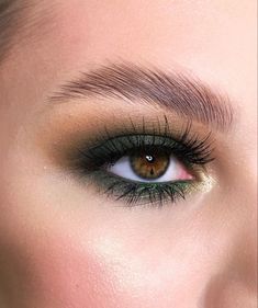 Dramatic Eye Makeup For Hazel Eyes, Olive Makeup, Competition Makeup, Evening Eye Makeup, Bronze Eye Makeup, Green Eyeliner, Bright Eye Makeup, Makeup For Moms, Green Makeup