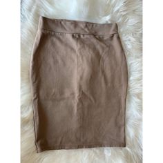 Women’s High-Rise Bandage Skirt Small Back Slit Nude/Beige Color Size Small, With A Stretch No Zip, Slip On New Without Tags Never Worn Bandage Skirt, Beige Color, Womens Skirt, High Rise, Slip On, Womens Sizes, Skirt, Tags, Women Shopping