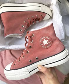 Converse Outfit, Cute Converse, Trendy Shoes Sneakers, Vintage Converse, Cute Sneakers, White Converse, Shoe Inspo