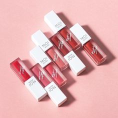 Lipmatte Packaging Design, Lipstick Design Ideas, Liptint Label Design, Liptint Packaging, Body Oil Diy, Lip Balm Packaging, Lipstick Photos, Cosmetic Inspiration, Corrective Makeup