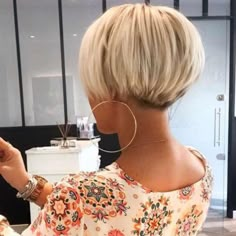 Short Blonde Hairstyles - 4 - Likeeed Hairstyles For Blondes, Short Blonde Hairstyles, Blonde Hairstyles, Short Bob Haircuts, Short Hair Haircuts, New Haircuts