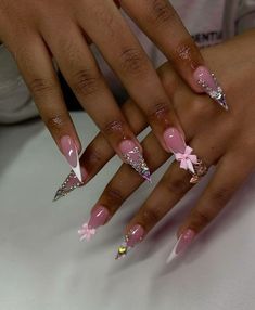 Silento Nails Ideas, Stiletto And Square Nails Together, Nails Acrylic Stiletto Short, Stellio Nails, Stiletto Nails Black Women, Birthday Nails Extra, Short Nails Stiletto, Stiletto Birthday Nails, Short Stiletto Nails Designs