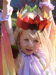 Enchanted Tree, Leaf Case, Leaf Crown, Crown Crafts, Fairy Crown, Autumn Magic, Leaf Crafts, Fall Crafts For Kids, Fall Crafts Diy