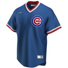 the chicago cubs jersey is shown in blue and red