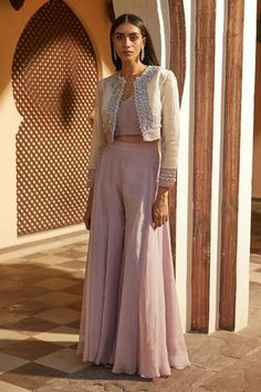 Mumbai Dressing Style, Indian Jumpsuit Outfit With Jacket, Outfit For Friends Wedding Indian, Diwali Outfit Ideas For Women 2024, Dress For Diwali Festival, Diwali Dresses For Women, Indowestern Outfits Casual, Diwali Outfit Ideas For Women, Mumbai Illustration