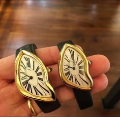 Old Cartier Watch, Cartier Crash Watch Women, Cartier Crash Watch Aesthetic, Cartier Watch Aesthetic, Cartier Vintage Watch, Cartier Crash Watch, Old Money Watches, Crash Watch