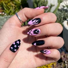 15 Pink And Black Nail Design Ideas Beautiful Dawn Designs Pink Nails With Flames, Black And Pink Flame Nails, Black And Pink Heart Nails, Cute Pink And Black Nails, Cool Black Nail Ideas, Black Pink Nails Designs, Cool Design Nails, Nail Black Design, Different Nail Designs On Each Nail