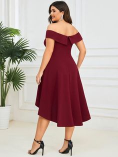 Step into elegance with our Chic Off Shoulder Midi Length A-Line Formal Dress. This sophisticated gown features a flattering off-shoulder neckline and a timeless A-line silhouette, exuding charm and grace. With a midi length, it offers both style and comfort for formal occasions, ensuring you make a memorable entrance. Fit: Please refer to size chart. Length: Midi Length. Sleeve Style: Short sleevs. Closure: It is Concealed a Zipper Up The Back. Undergarments: It is not padded, with lining. Fabr Formal Maternity Dress, Formal Dresses For Weddings, Midi Dress Casual, Guest Dresses, Maternity Dresses, Asymmetric Hem, Formal Dress, Formal Occasion, Wedding Guest Dress