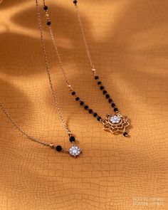 Caratlane Jewellery, Modern Bridal Jewelry, Black Beads Mangalsutra Design, Modern Gold Jewelry, Gold Jewelry Simple Necklace, Gold Chain Design, Jewelry Set Design, Mangalsutra Designs, Gold Pendant Jewelry