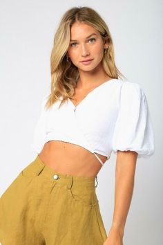 White Puff Sleeve Crop Top White Wrap Top For Spring, Spring White Wrap Top, Chic White Wrap Top For Spring, Chic White Summer Wrap Top, White Fitted Wrap Top For Spring, Puff Sleeve Crop Top, Wrap Crop Tops, Boho Chic Outfits, Summer White