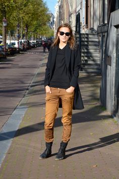 Dam Style: Duotone Soft Butch Lesbian Style, Andro Fashion, Androgynous Women, Lesbian Outfits, Lesbian Fashion, Tomboy Chic, Queer Fashion, Tomboy Outfits, Tomboy Style Outfits