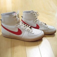 80s Nike Shoes, High Top Jordans, 90s Sneakers, 80s Shoes, Adidas Retro, Nike Retro, Outfits Vintage, 80s Mens