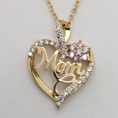 Luxurious Diamond Heart Pendant Necklace For Mom Jewelry Hart Shape, Pendent Gold, Anniversary Necklace, Diamond Heart Pendant Necklace, Heart Shaped Pendant Necklace, Anniversary Jewelry, Mothers Necklace, Mom Jewelry, Mors Dag