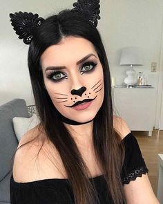 90 Cat Makeup Halloween: Simple &Amp; Easy Looks For Kids And Adults 19 Cat Costume Makeup, Black Cat Makeup, Cat Face Makeup, Simple Cat Makeup, Maquillage Halloween Simple, Cat Halloween Makeup, Halloweenský Makeup, Halloween Instagram, Cat Makeup Halloween