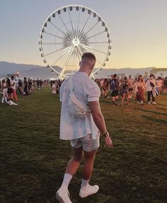 Mens Fashion Festival, Cochella Male Outfits, Guys Music Festival Outfits, Uk Festival Outfit Men, Guys Stagecoach Outfits, Men’s Coachella Fashion, Men's Coachella Outfit