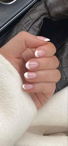 Classy Nails Oval Shape, Nails Inspo For Hoco, Rounded Nail French Tip, Small Acrylic Nails French Tip, Nail Ideas For Nail Biters, French Top Oval Nails, Rounded White Tip Nails, White Gel Tips Nails, French Tips On Real Nails