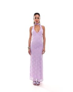 Dresses by ASOS DESIGN Dance floor dress code Floral design Halterneck style Tie neck detail Regular fit Winter Party Dress, Satin Slip Dress, Maxi Dress Trend, Linen Dresses, Tea Dress, Dress Code, Tie Neck, Plus Size Pregnancy, Dance Floor