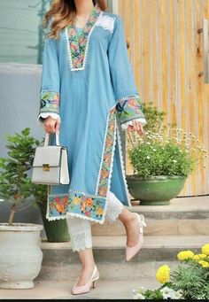 Cotton Suit Designs, New Kurti Designs, Lace Dress Design, Simple Kurta Designs, Trendy Shirt Designs, Kurti Designs Latest, Formal Office, Women Kurta