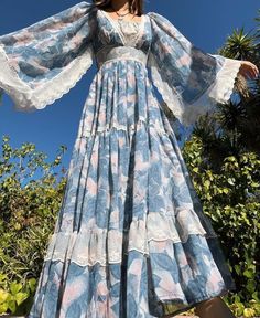 Aesthetic Dress Up, Modest Dresses Ideas, Dresses Sleeves Designs, Pretty Vintage Dresses, Modest Outfit Summer, Cute Casual Dresses For Summer, Pretty Outfits Aesthetic, Modest Pretty Outfits, Kurti For Wedding