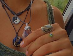 Rings And Necklaces, Necklaces And Rings, Crystal Aesthetic, Indie Jewelry, Estilo Hippie, Dope Jewelry